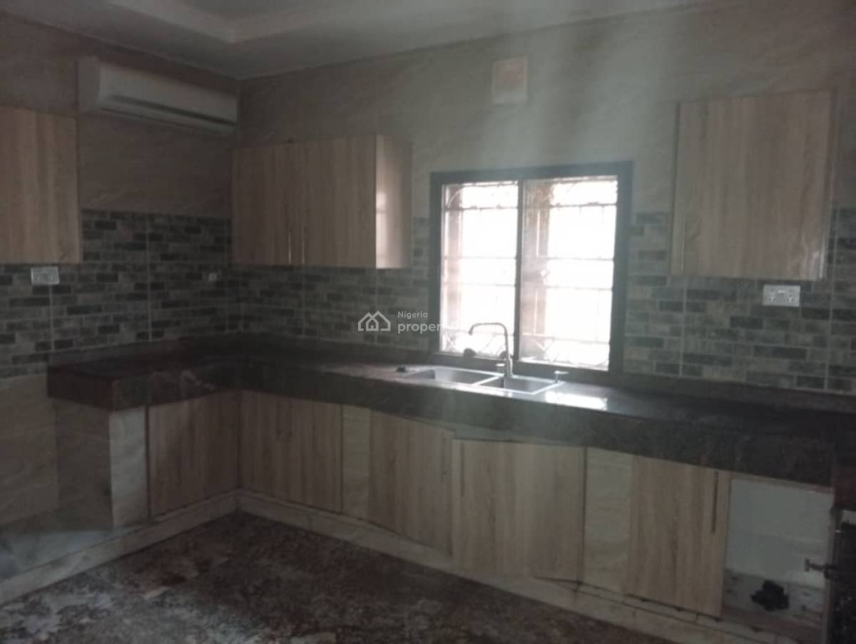 a Good Spacious 6 Bedroom Fully Detached Duplex + 2 Bqs, Off Airport Road, Lugbe District, Abuja, Detached Duplex for Rent