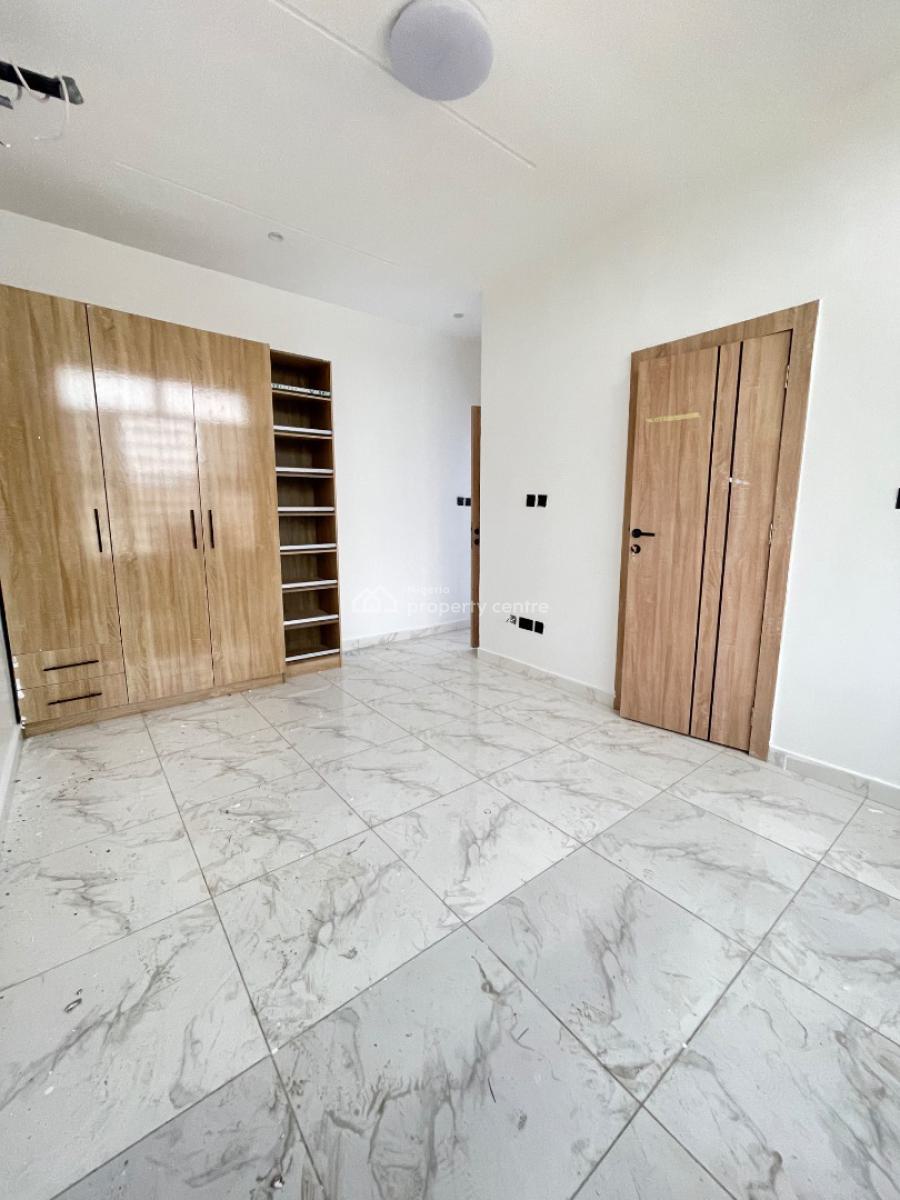 Sharp 2bed Apartment, Ologolo, Lekki, Lagos, Flat / Apartment for Sale