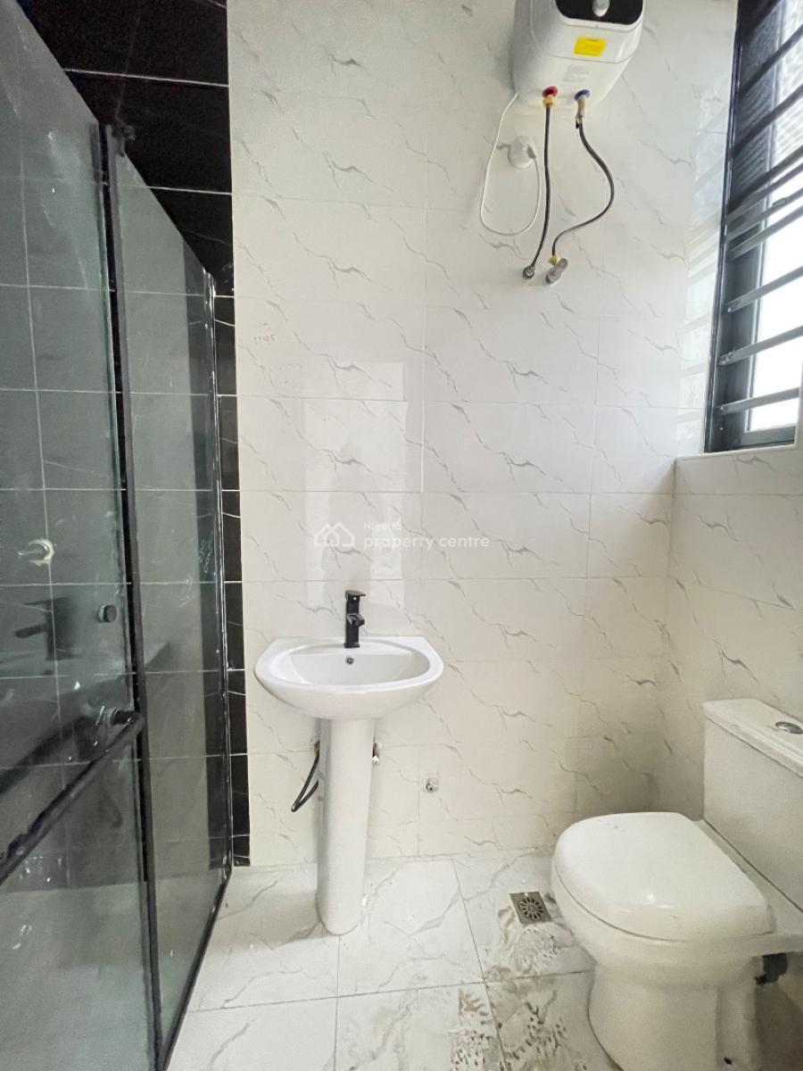 Sharp 2bed Apartment, Ologolo, Lekki, Lagos, Flat / Apartment for Sale