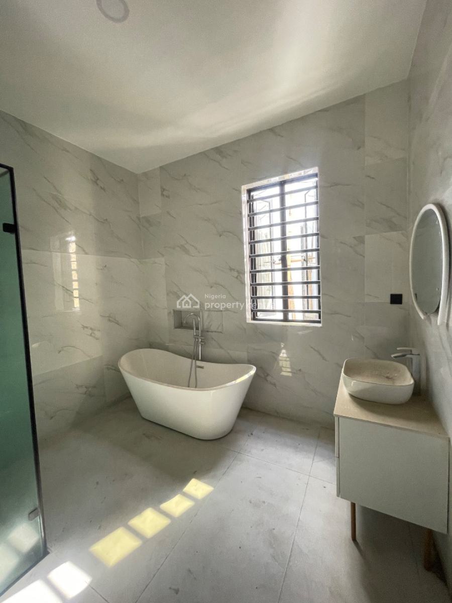 5 Bedroom Detached House with Pool, Lekky County, Lekki, Lagos, Detached Duplex for Sale