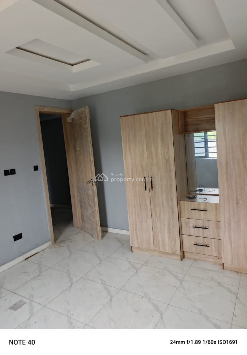 Massive 3 Bedrooms Upstairs, Eko Akette, Abijo, Lekki, Lagos, Flat / Apartment for Rent