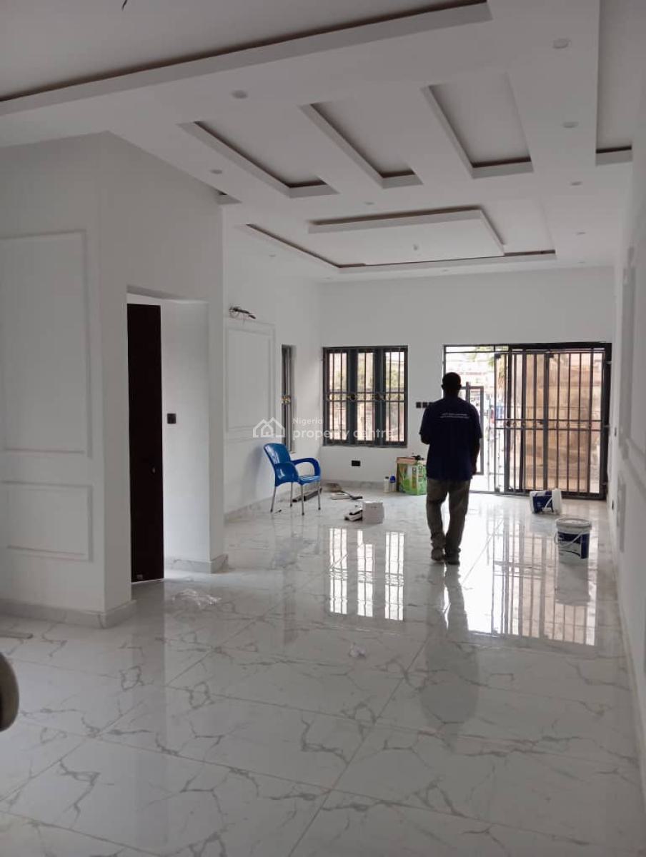 Teasefully 4 Bedrooms Semi-detached Duplex with a Room Bq, Anthony, Maryland, Lagos, Semi-detached Duplex for Sale