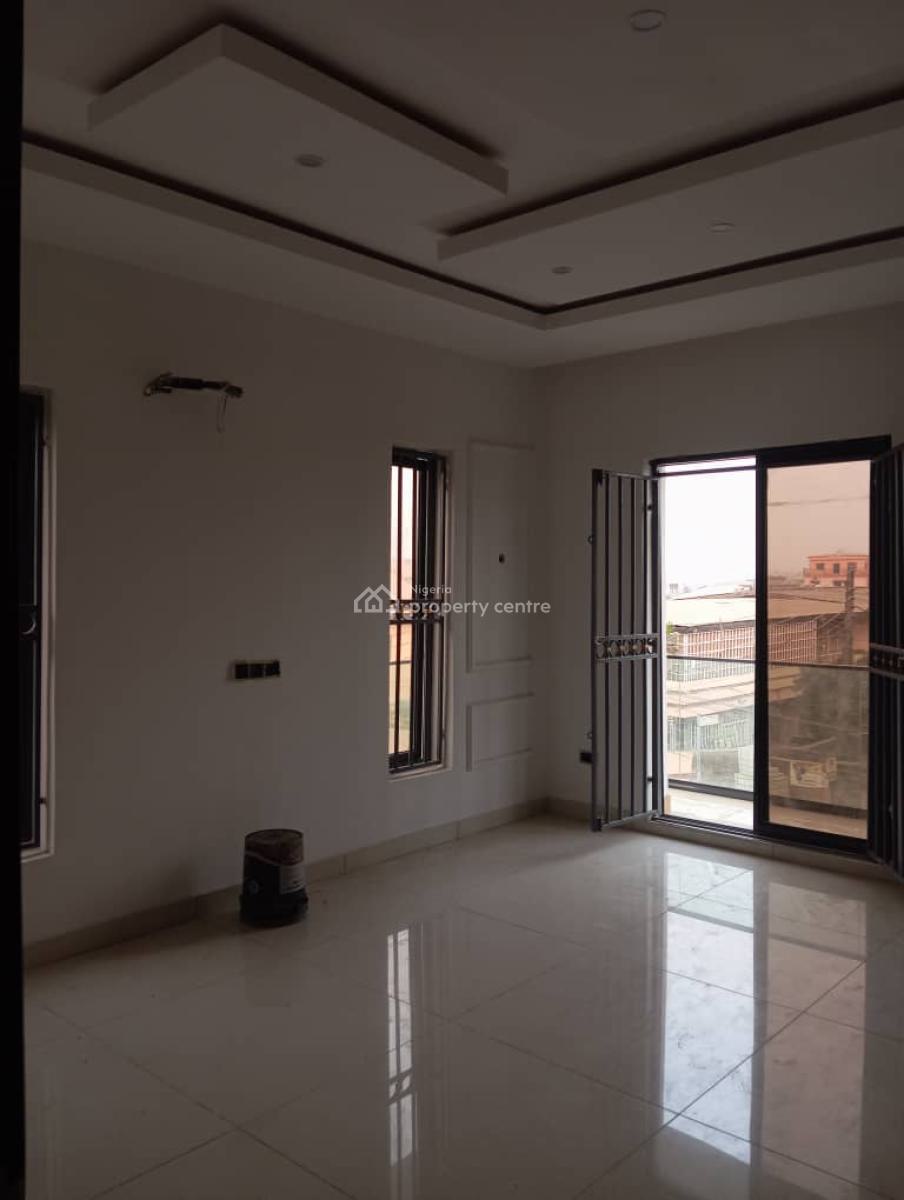 Teasefully 4 Bedrooms Semi-detached Duplex with a Room Bq, Anthony, Maryland, Lagos, Semi-detached Duplex for Sale