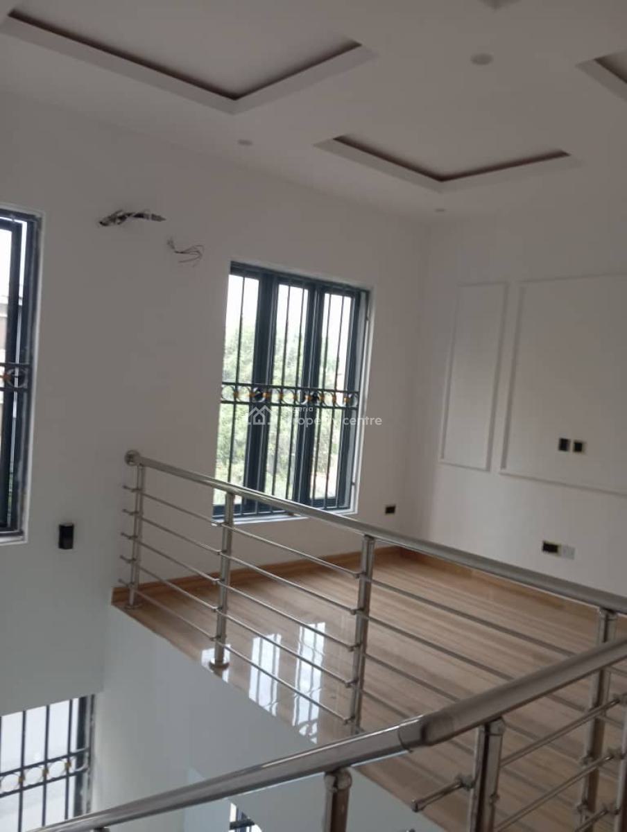 Teasefully 4 Bedrooms Semi-detached Duplex with a Room Bq, Anthony, Maryland, Lagos, Semi-detached Duplex for Sale
