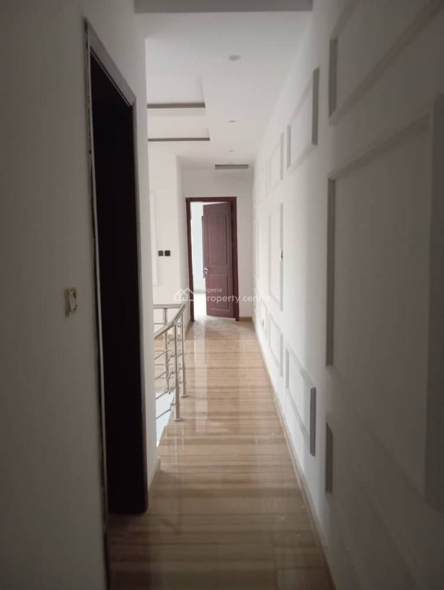 Teasefully 4 Bedrooms Semi-detached Duplex with a Room Bq, Anthony, Maryland, Lagos, Semi-detached Duplex for Sale
