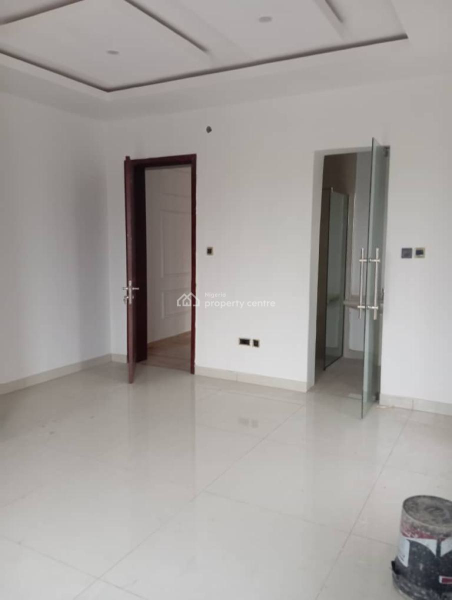 Teasefully 4 Bedrooms Semi-detached Duplex with a Room Bq, Anthony, Maryland, Lagos, Semi-detached Duplex for Sale