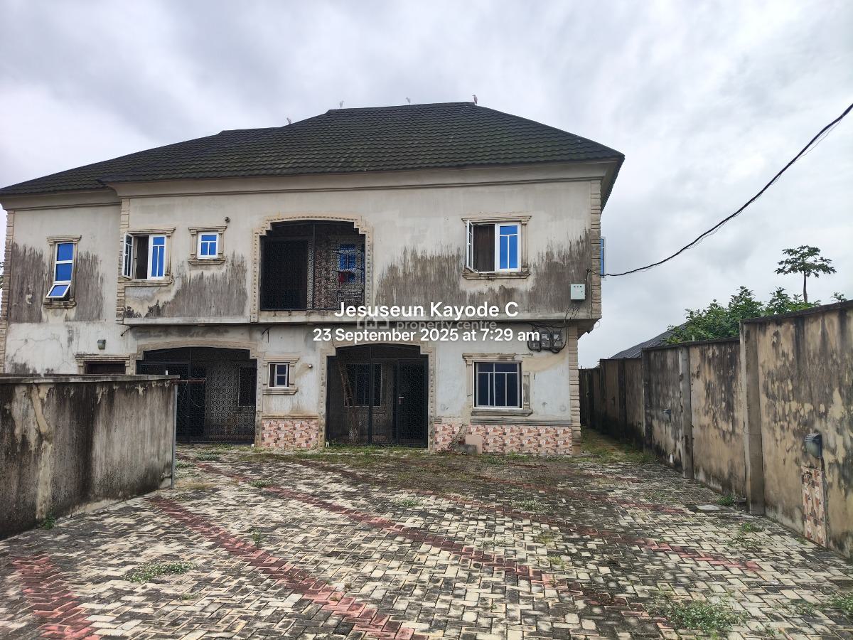 Newly Built 2 Bedroom Ground Floor Front Flat, First Avenue Off Kilaso Way Off Baale Way Magbon Imowonla, Ikorodu, Lagos, Flat / Apartment for Rent