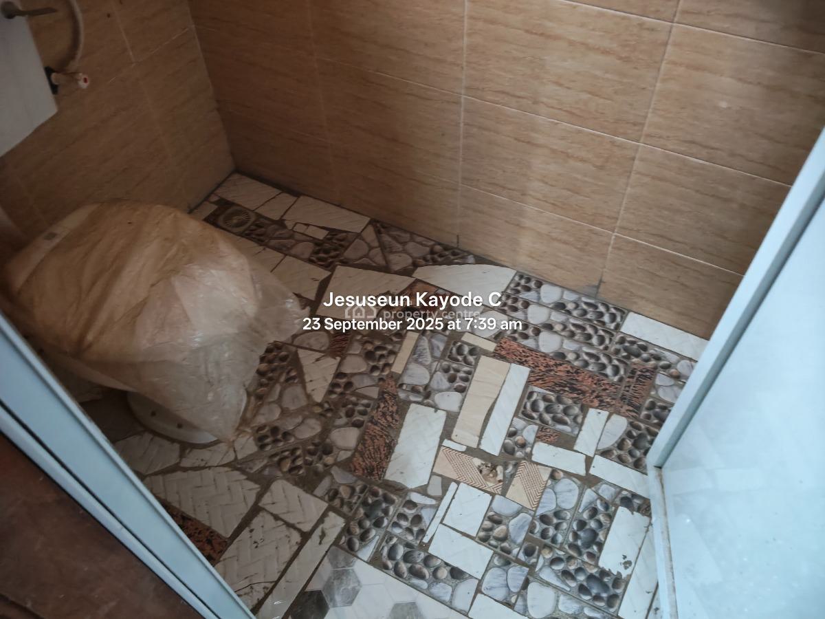 Newly Built 2 Bedroom Ground Floor Front Flat, First Avenue Off Kilaso Way Off Baale Way Magbon Imowonla, Ikorodu, Lagos, Flat / Apartment for Rent
