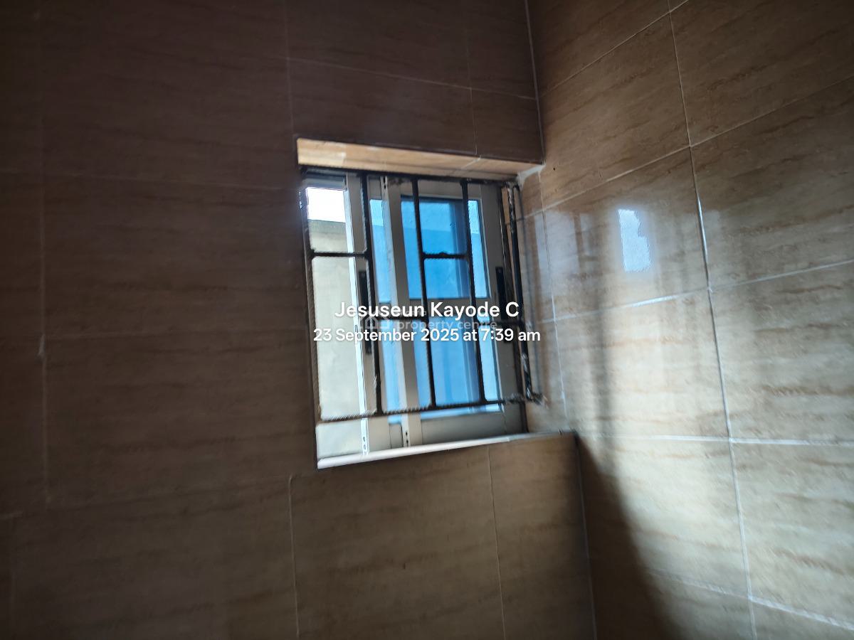Newly Built 2 Bedroom Ground Floor Front Flat, First Avenue Off Kilaso Way Off Baale Way Magbon Imowonla, Ikorodu, Lagos, Flat / Apartment for Rent