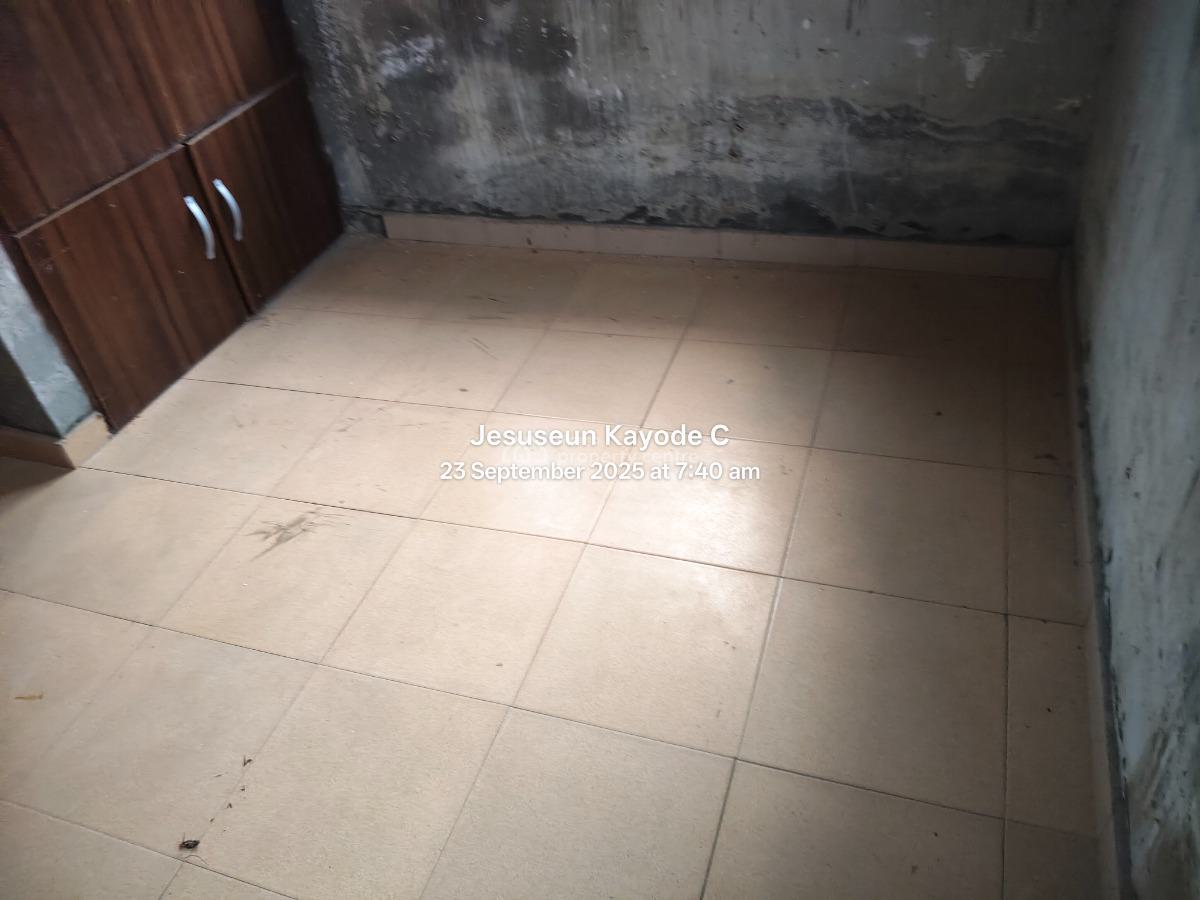 Newly Built 2 Bedroom Ground Floor Front Flat, First Avenue Off Kilaso Way Off Baale Way Magbon Imowonla, Ikorodu, Lagos, Flat / Apartment for Rent