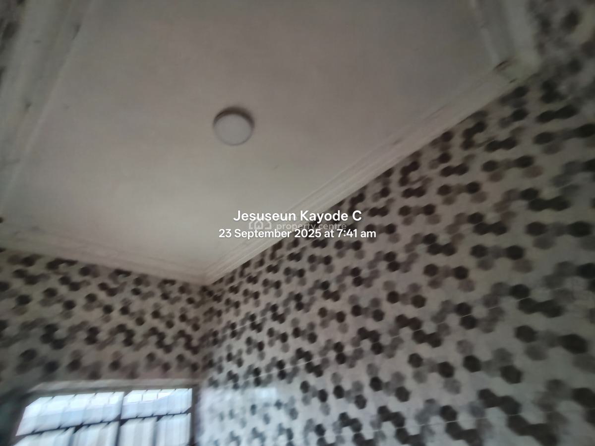 Newly Built 2 Bedroom Ground Floor Front Flat, First Avenue Off Kilaso Way Off Baale Way Magbon Imowonla, Ikorodu, Lagos, Flat / Apartment for Rent