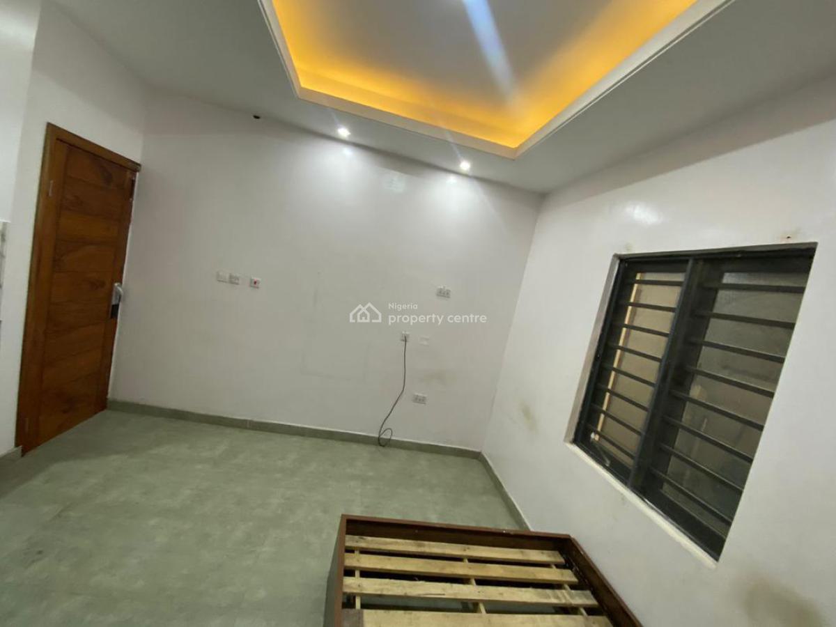 Lovely Service Furnished Self Contain, Akoka, Yaba, Lagos, Self Contain (single Rooms) for Rent