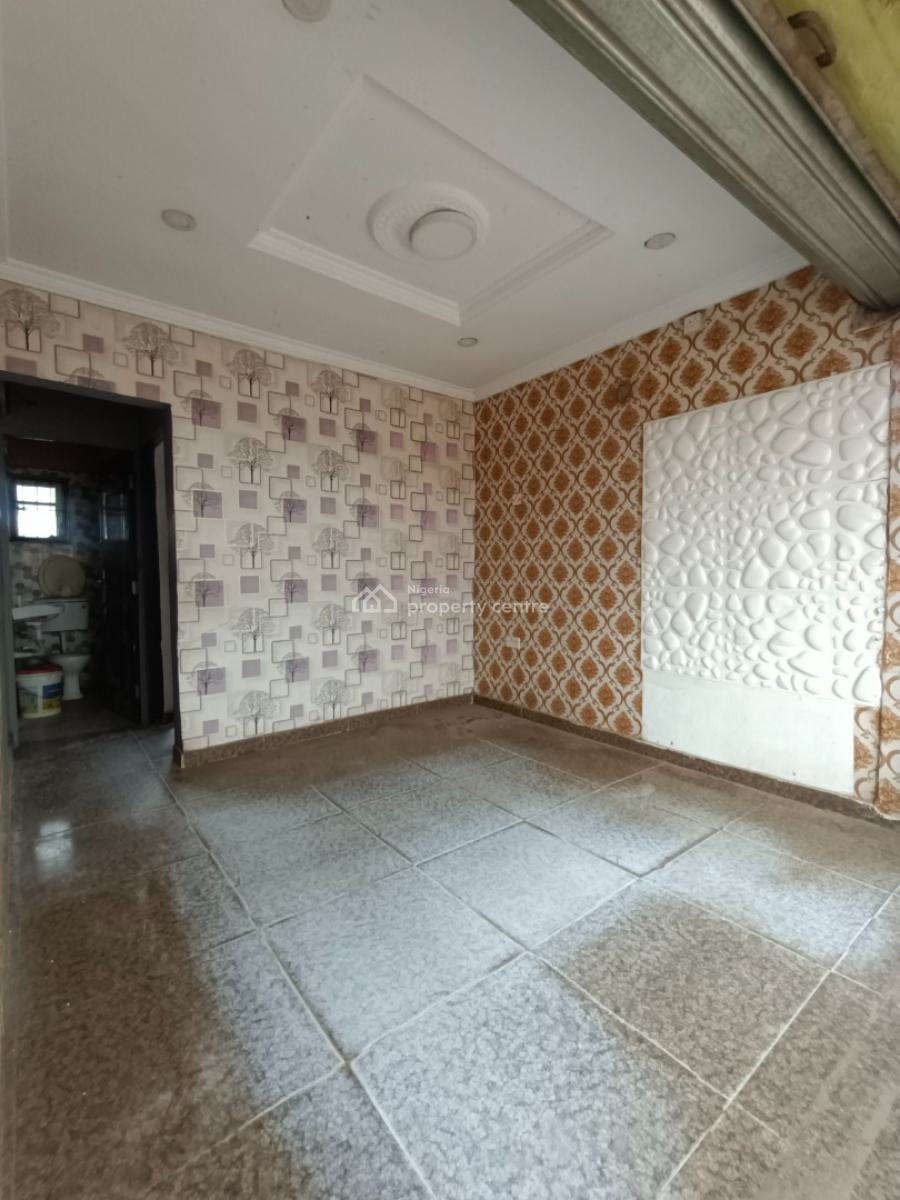 Room and Parlor Shop/office Space Available, Agbowo, Ibadan, Oyo, Shop for Rent