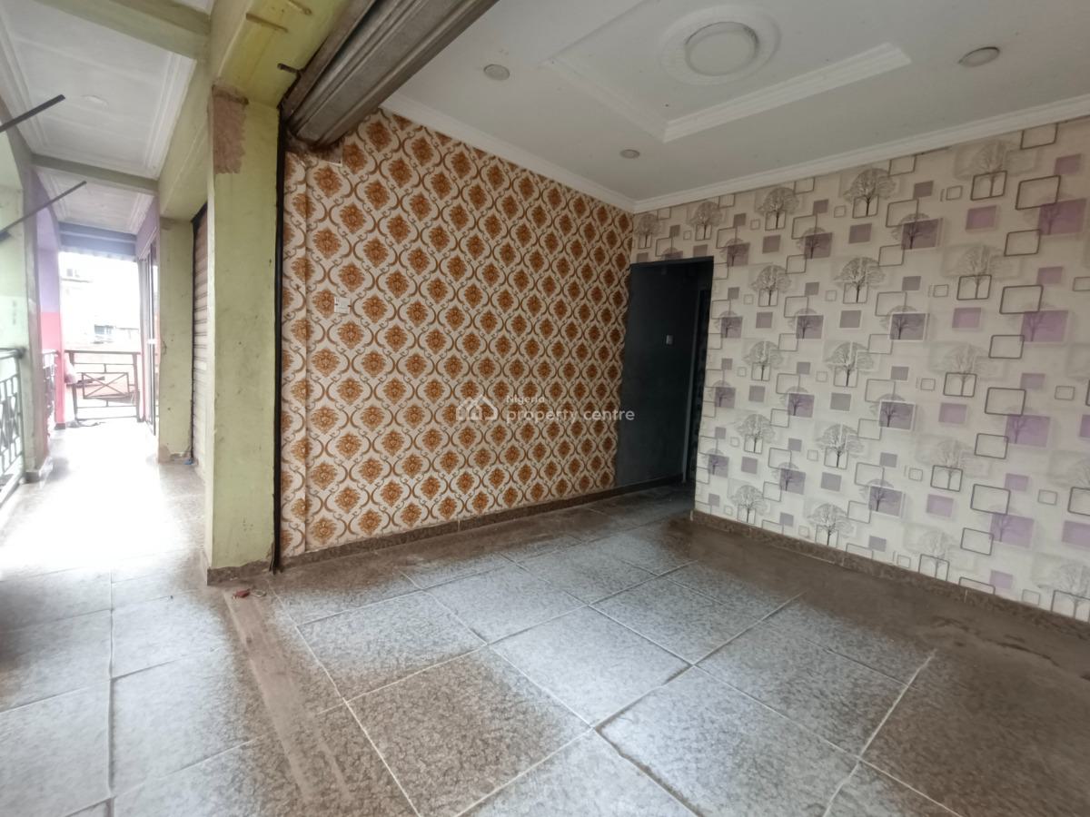 Room and Parlor Shop/office Space Available, Agbowo, Ibadan, Oyo, Shop for Rent