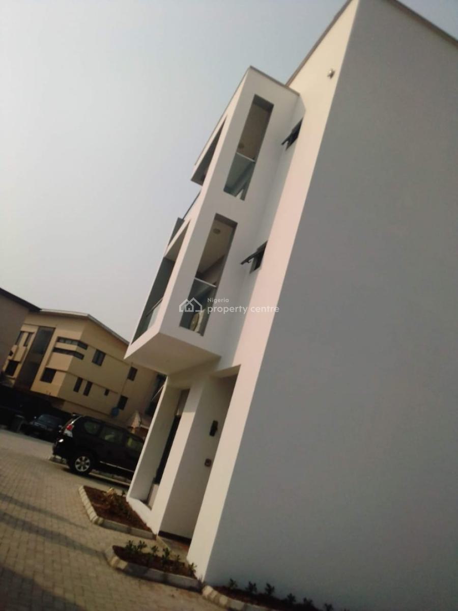Luxury 4 Bedroom Terrace House with Bq, By Pinnacle Fuel Station Road Lekki Right Side, Lekki Phase 1, Lekki, Lagos, Terraced Duplex for Sale