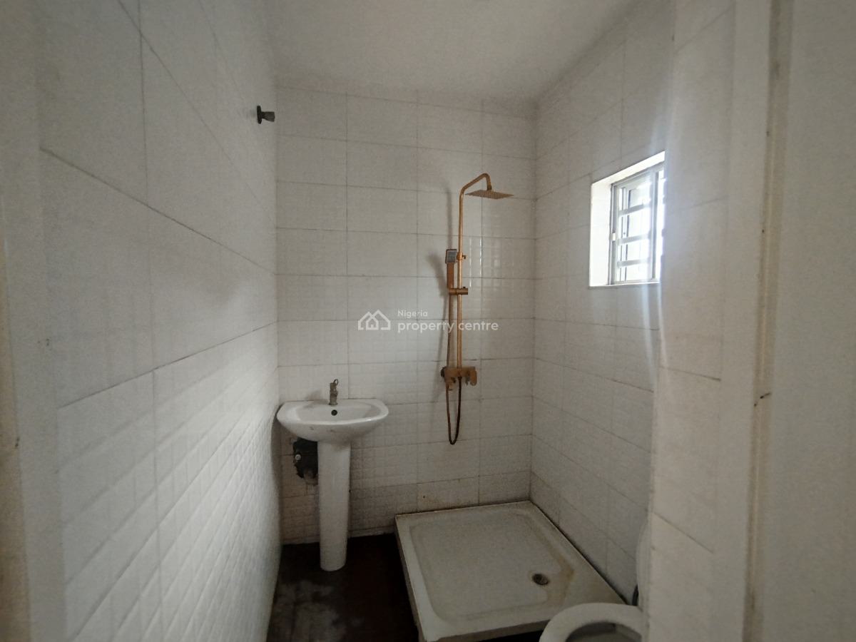 Well Maintained Studio Apartment, Mobolaji Johnson Estate, Lekki Phase 1, Lekki, Lagos, Self Contain (single Rooms) for Rent