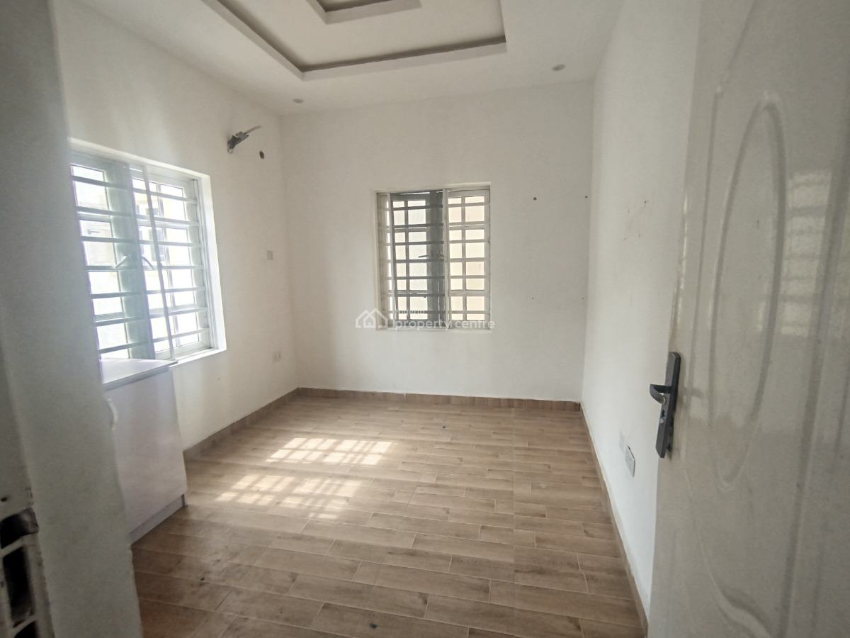 Well Maintained Studio Apartment, Mobolaji Johnson Estate, Lekki Phase 1, Lekki, Lagos, Self Contain (single Rooms) for Rent