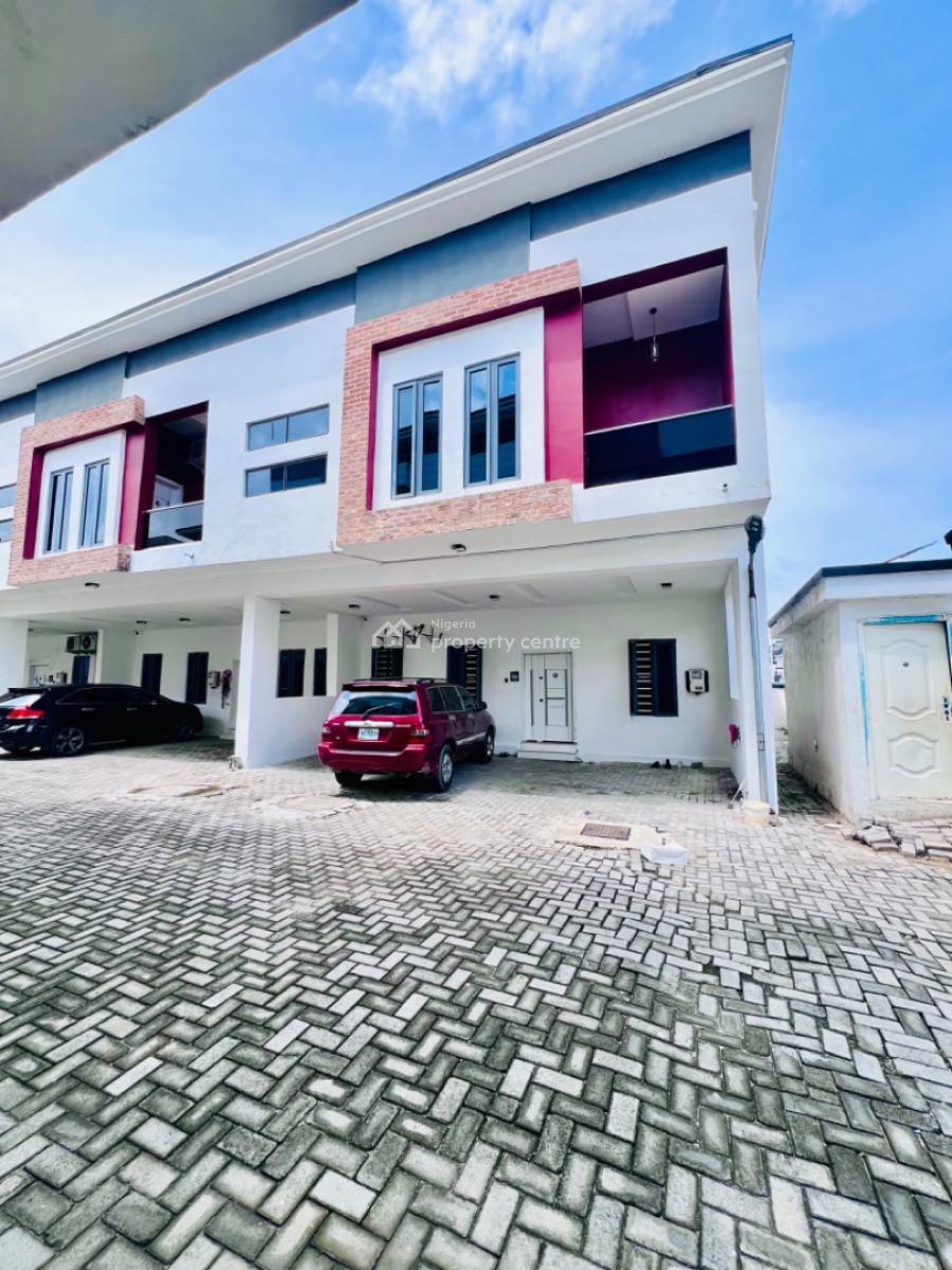 Exquisite Queens Room Upstairs in an Elite Estate, Spring Garden Estate Orchid Road By Lekki 2nd Toll Gate, Lekki, Lagos, Flat / Apartment for Rent
