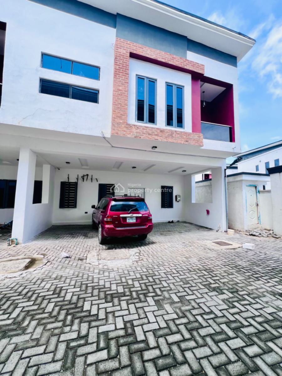 Exquisite Queens Room Upstairs in an Elite Estate, Spring Garden Estate Orchid Road By Lekki 2nd Toll Gate, Lekki, Lagos, Flat / Apartment for Rent