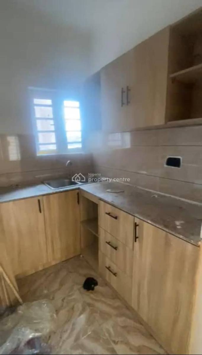 Lovely 2 Bedroom Flat, Off Diya Road By Depperlife Church Hq, Gbagada, Lagos, Flat / Apartment for Rent
