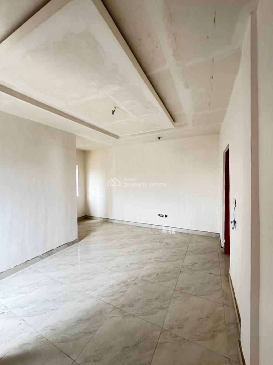 Beautifully Built 2 Bedroom Apartment with Bq, Surulere, Lagos, Flat / Apartment for Sale