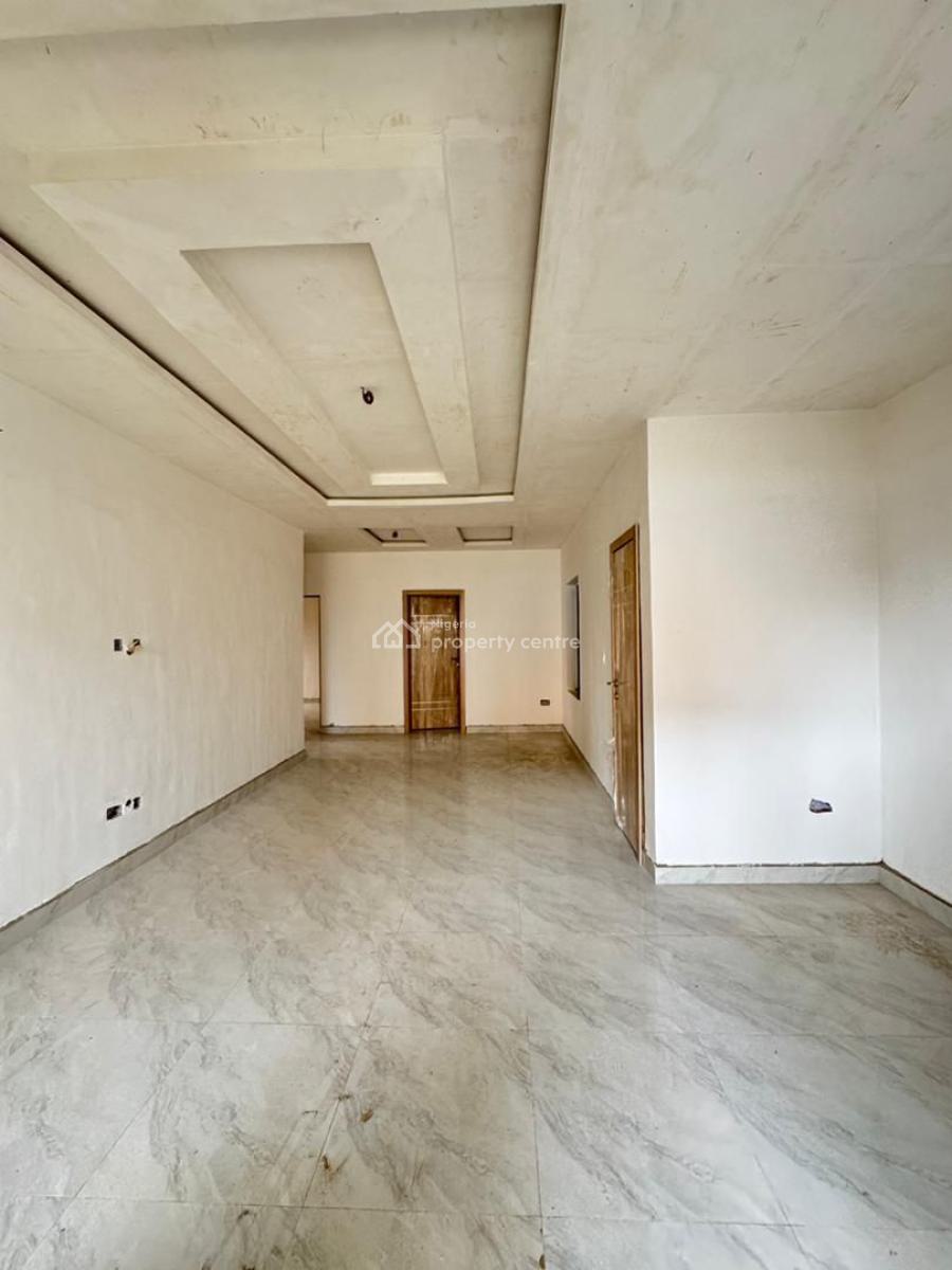 Beautifully Built 2 Bedroom Apartment with Bq, Surulere, Lagos, Flat / Apartment for Sale