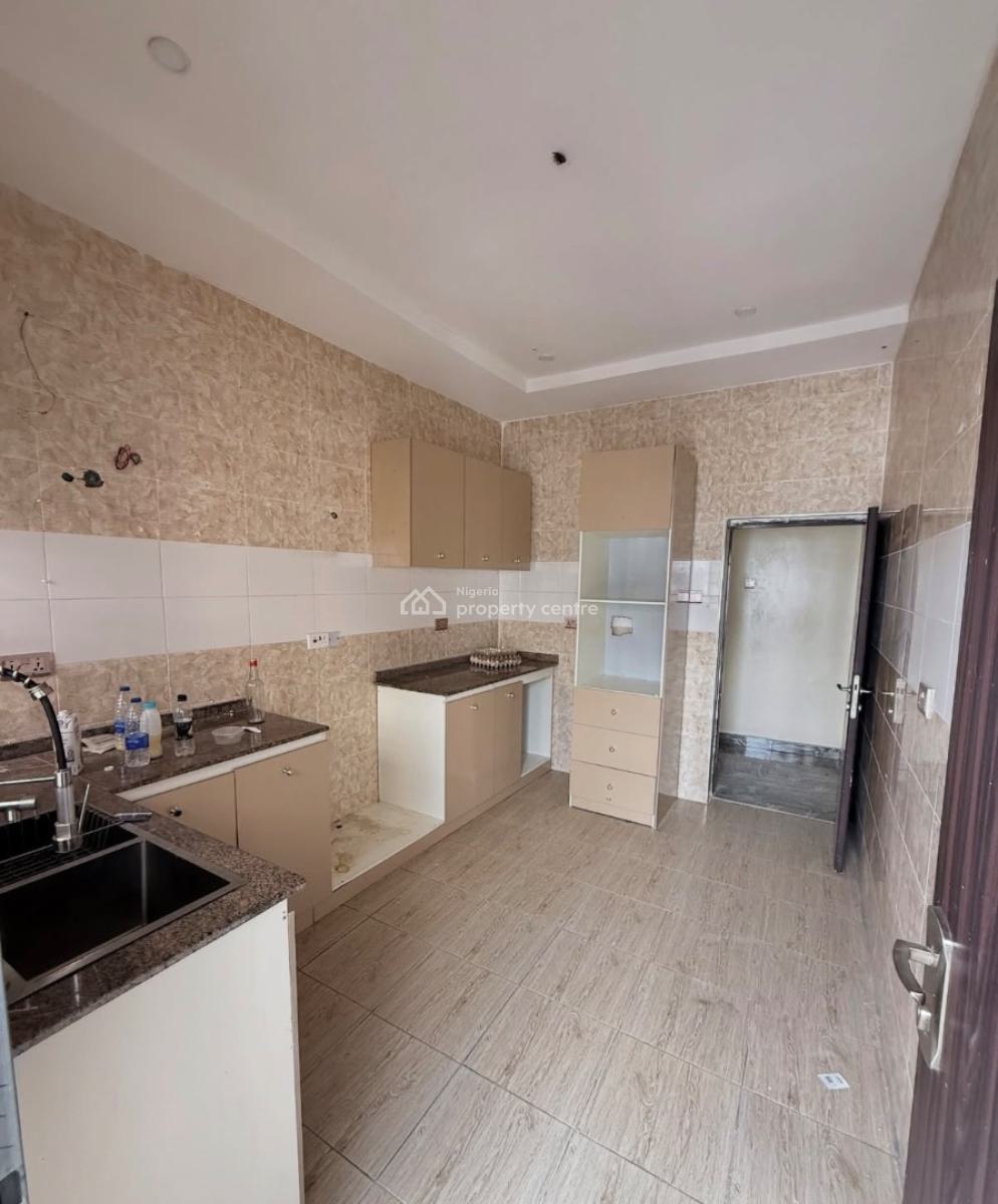 Spacious 3 Bedroom Apartment, Jahi, Abuja, Flat / Apartment for Rent