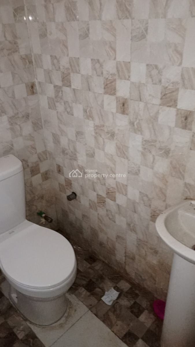 Luxury Shared Studio Flat, Enahoro Crescent, Alpha Beach Road, Atlantic View Estate, Igbo Efon, Lekki, Lagos, Self Contain (single Rooms) for Rent