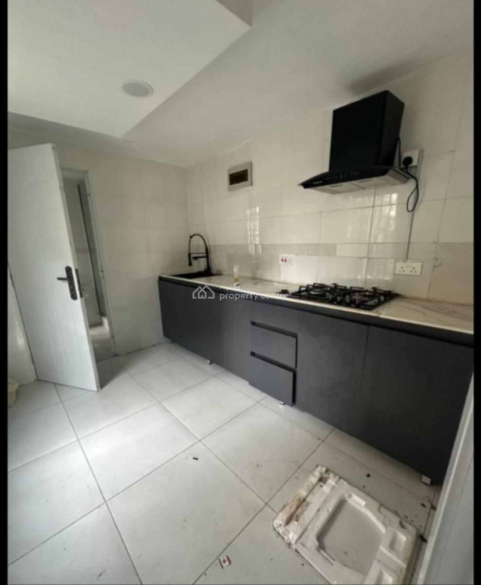 Studio Apartment Fully Serviced Compound, Off Admiralty, Lekki Phase 1, Lekki, Lagos, Flat / Apartment for Rent