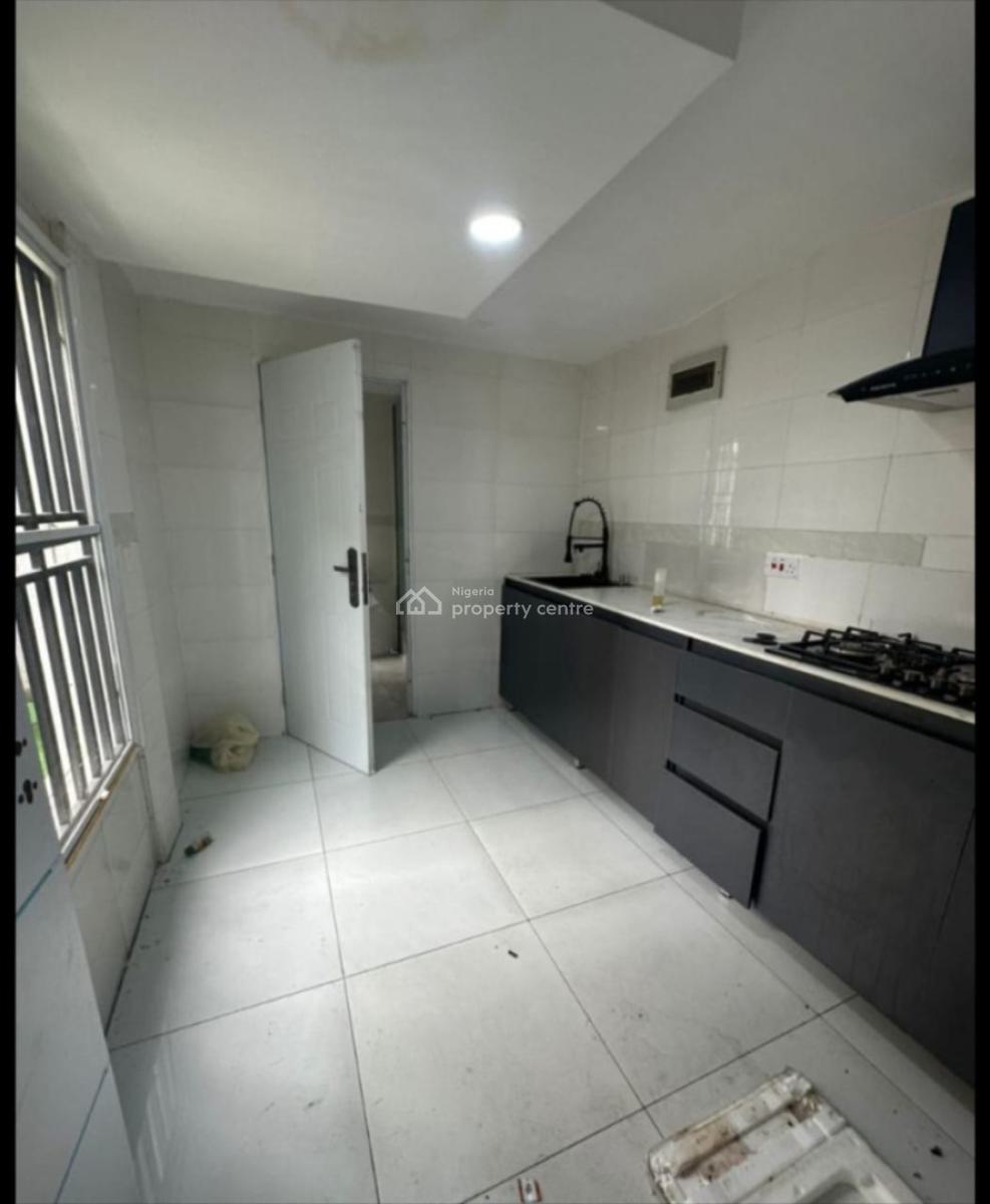 Studio Apartment Fully Serviced Compound, Off Admiralty, Lekki Phase 1, Lekki, Lagos, Flat / Apartment for Rent