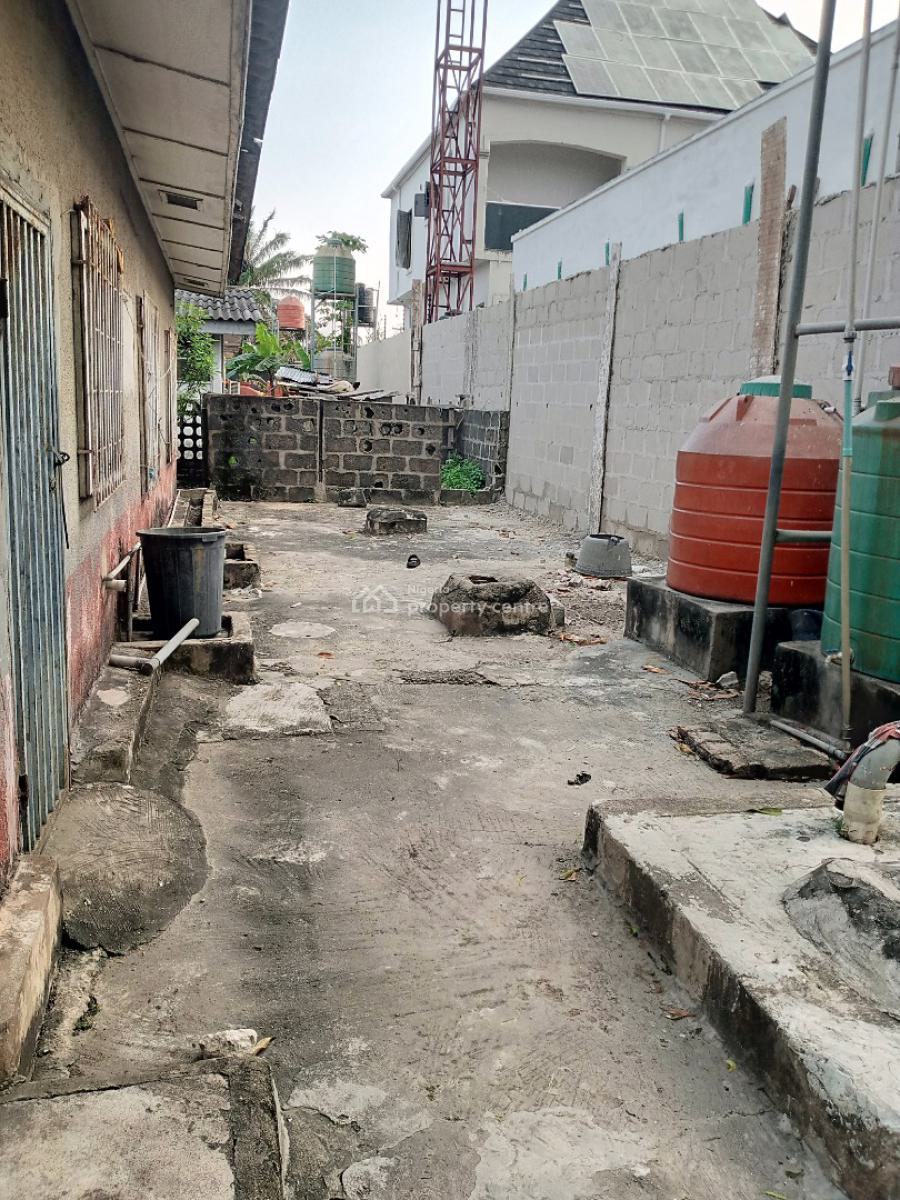 3 Bedrooms, Nnpc , Estate, Satellite Town, Ojo, Lagos, Detached Bungalow for Sale