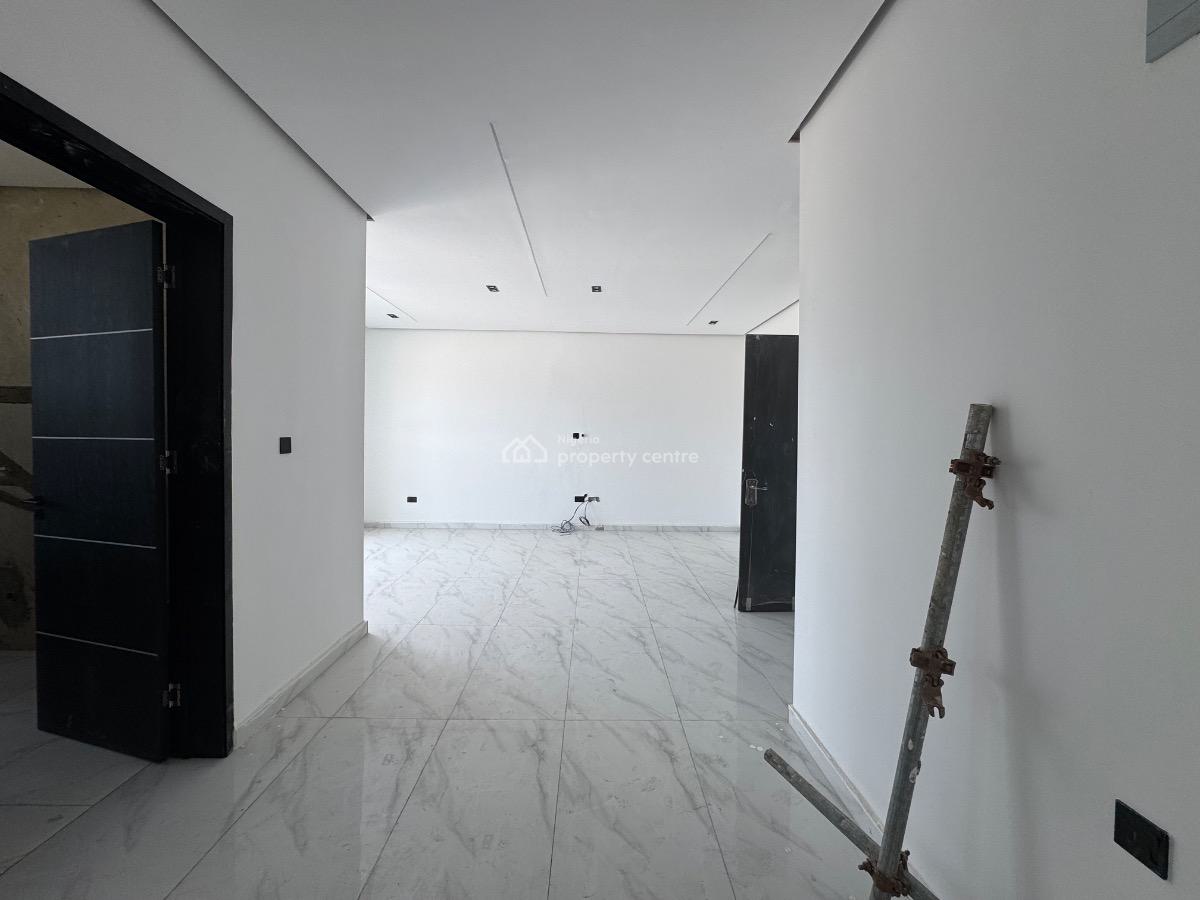 Luxury 2bedroom, Ologolo, Lekki, Lagos, Flat / Apartment for Sale