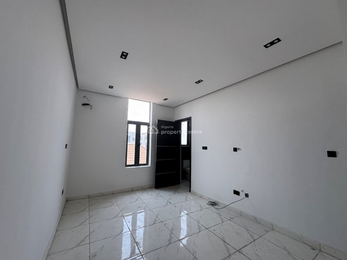 Luxury 2bedroom, Ologolo, Lekki, Lagos, Flat / Apartment for Sale