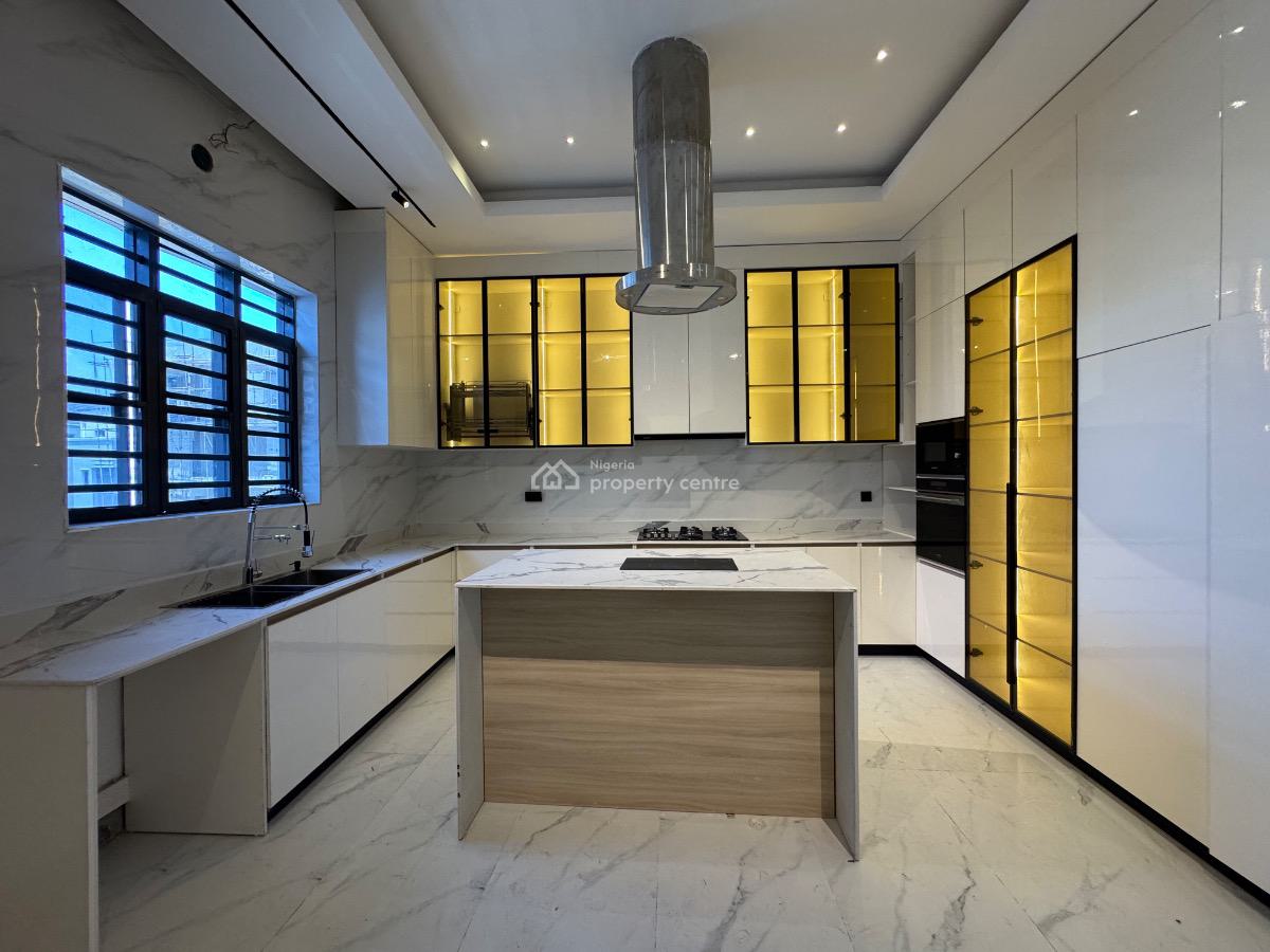 4bedroom Penthouse with Elevator, Lekki Right Hand Side Around Mega Chicken, Lekki Phase 1, Lekki, Lagos, Flat / Apartment for Sale