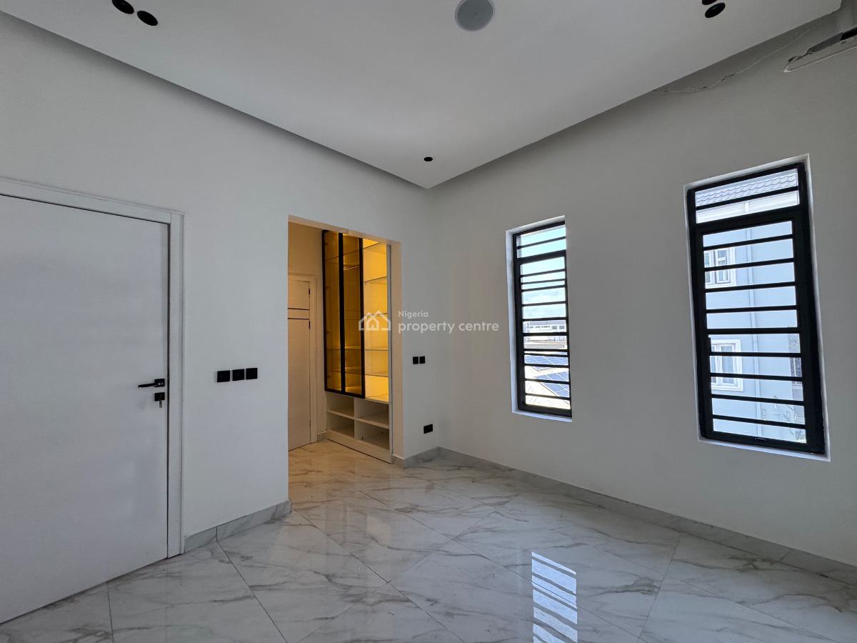 4bedroom Penthouse with Elevator, Lekki Right Hand Side Around Mega Chicken, Lekki Phase 1, Lekki, Lagos, Flat / Apartment for Sale