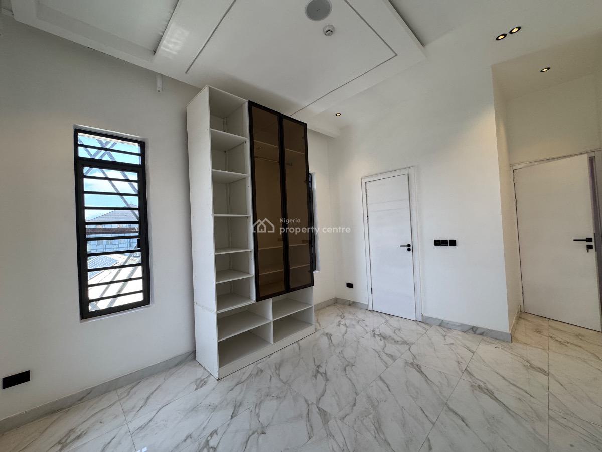 4bedroom Penthouse with Elevator, Lekki Right Hand Side Around Mega Chicken, Lekki Phase 1, Lekki, Lagos, Flat / Apartment for Sale
