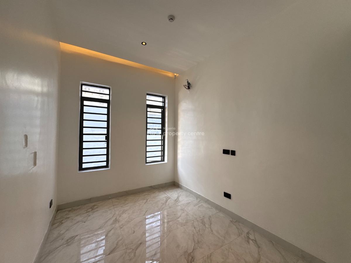 4bedroom Penthouse with Elevator, Lekki Right Hand Side Around Mega Chicken, Lekki Phase 1, Lekki, Lagos, Flat / Apartment for Sale
