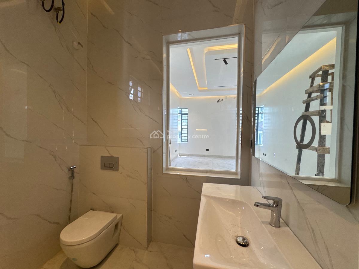 4bedroom Penthouse with Elevator, Lekki Right Hand Side Around Mega Chicken, Lekki Phase 1, Lekki, Lagos, Flat / Apartment for Sale