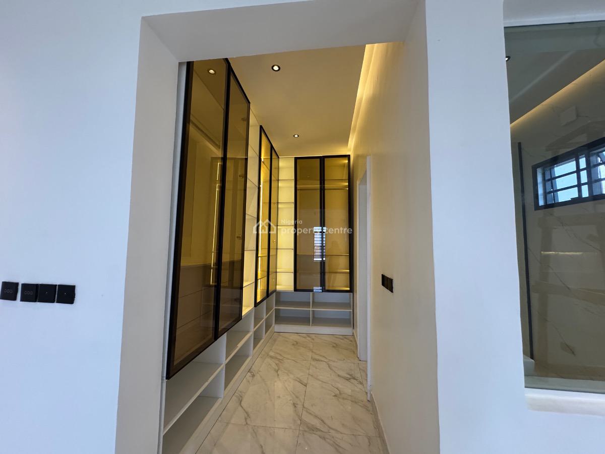 4bedroom Penthouse with Elevator, Lekki Right Hand Side Around Mega Chicken, Lekki Phase 1, Lekki, Lagos, Flat / Apartment for Sale
