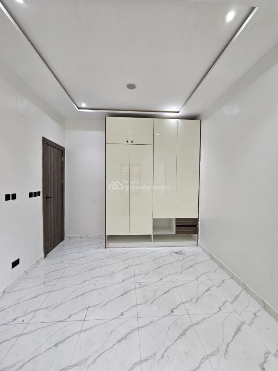Newly Built 2 Bedroom Apartment with Elevator and Swimming Pool, Lekki Phase 1, Lekki, Lagos, Block of Flats for Sale