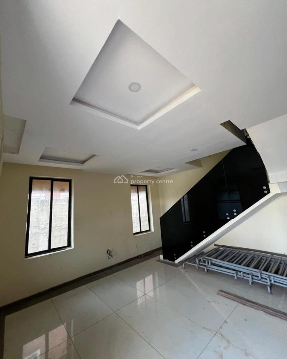 Contemporarily Built 3 Bedroom Terrace Duplex, Gbagada, Lagos, Terraced Duplex for Sale