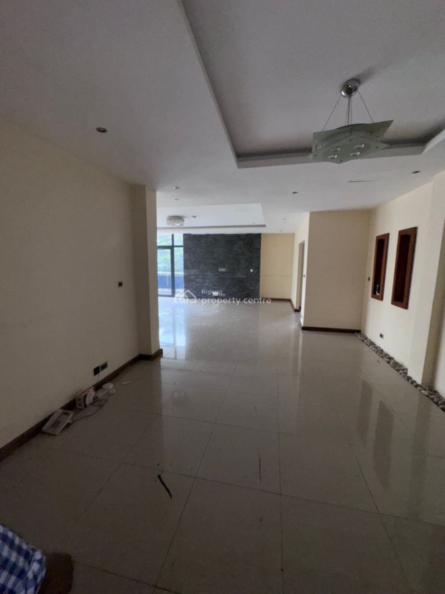 Spacious 3-bedroom Apartment at Old Ikoyi with a Room Bq, Old Ikoyi, Ikoyi, Lagos, Flat / Apartment for Rent