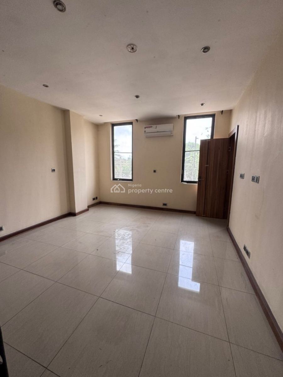 Spacious 3-bedroom Apartment at Old Ikoyi with a Room Bq, Old Ikoyi, Ikoyi, Lagos, Flat / Apartment for Rent