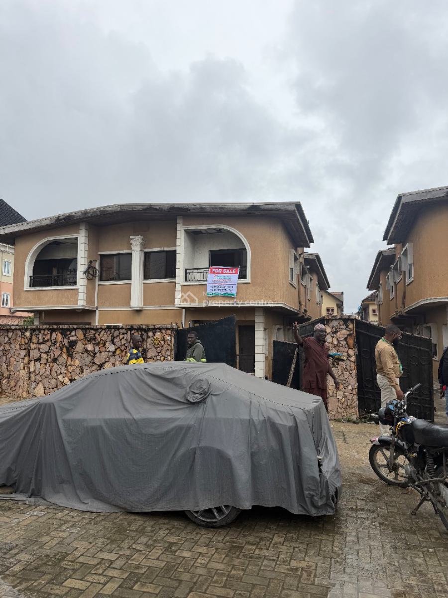 Decent 2 Wings of 5 Bedroom Duplex with Bq, First Estate., Amuwo Odofin, Lagos, Semi-detached Duplex for Sale