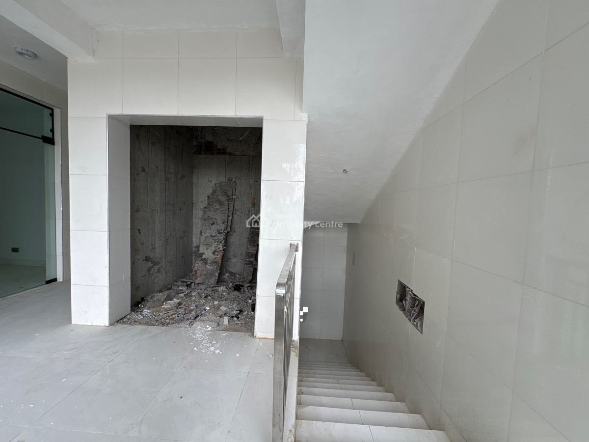 Spacious Shop with Private Toilet, Ikota, Lekki, Lagos, Shop for Sale