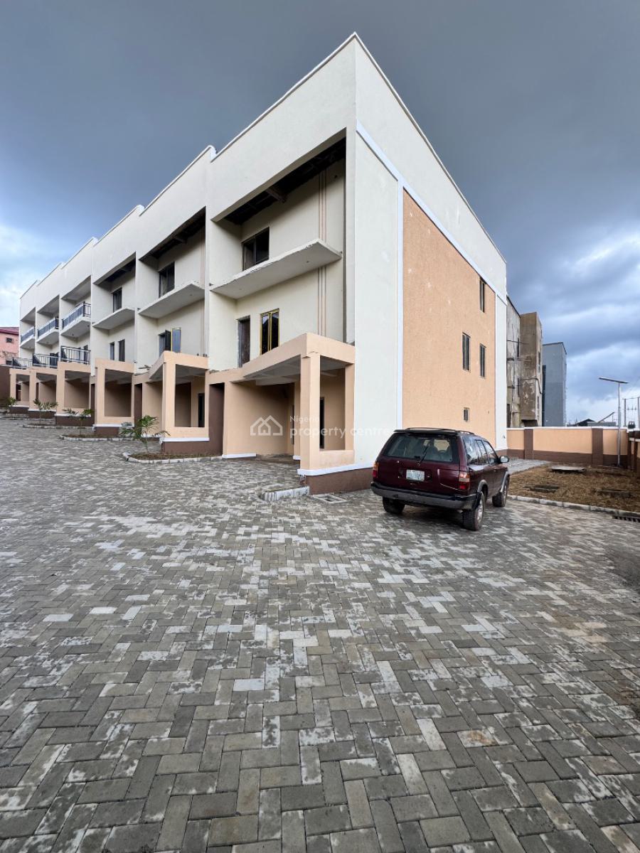 Well Built & Massive 4 Bedroom Terraced Duplex with Bq, Nicon Junction By Maitama Bridge, Katampe (main), Katampe, Abuja, Terraced Duplex for Sale
