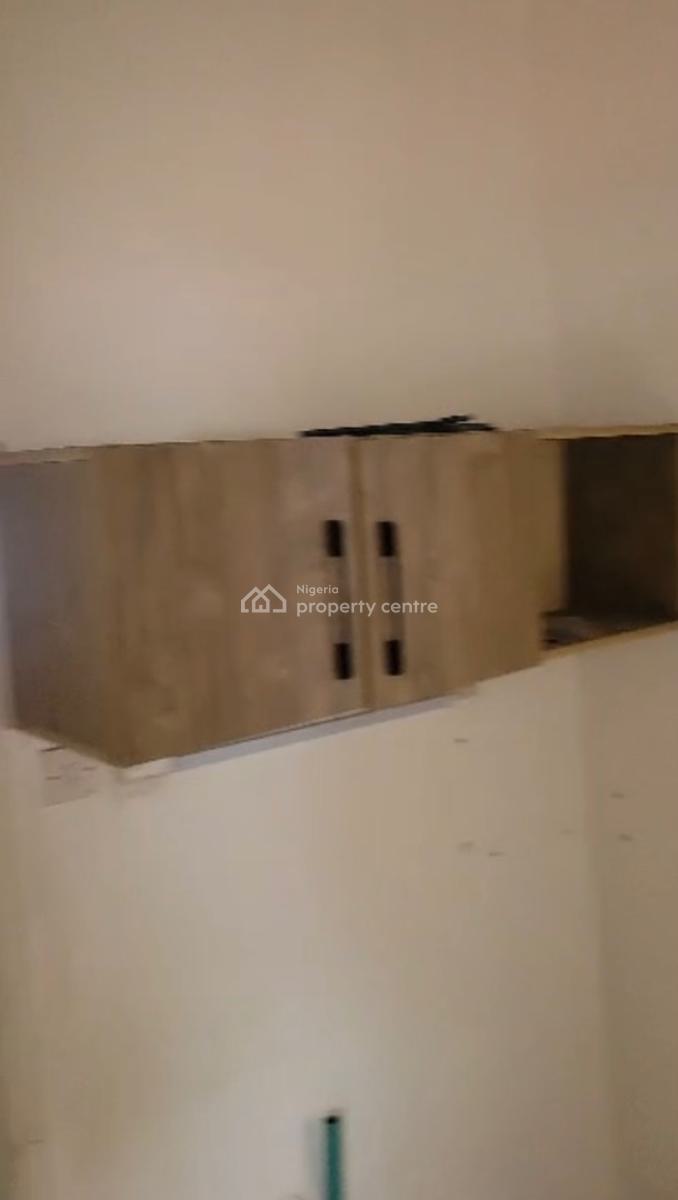 2 Bedroom Penthouse, Off Ajose Adeogun, Victoria Island (vi), Lagos, Flat / Apartment for Rent