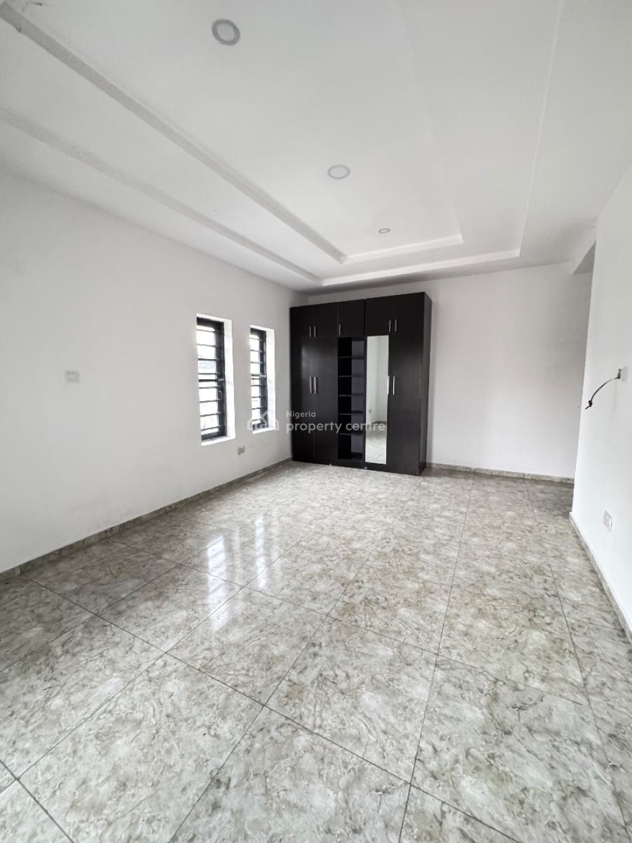 Beautiful 3 Bedroom Apartment with a Bq, Off Freedom Way, Lekki Phase 1, Lekki, Lagos, Block of Flats for Sale