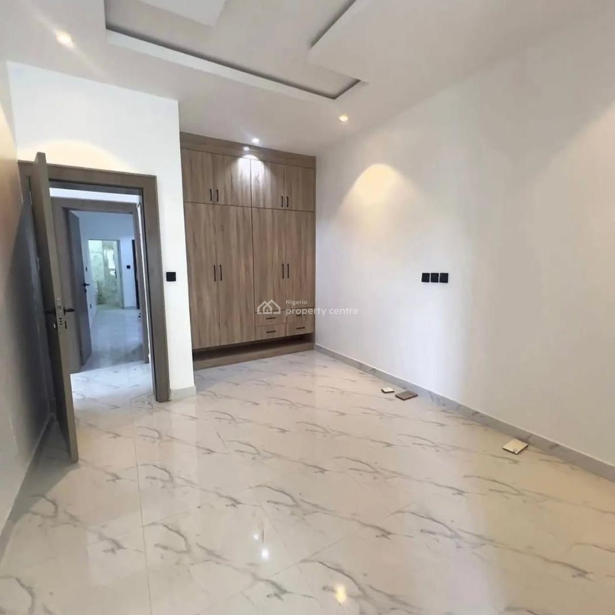 Serviced 4-bedroom Terrace Duplex with Bq, Gilmore, Jahi, Abuja, Terraced Duplex for Rent