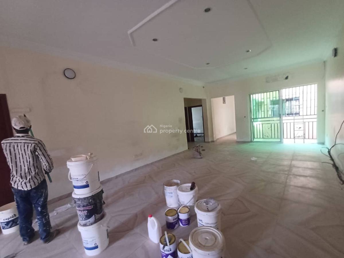Spacious 3-bedroom Apartment with Bq, Off Folashbo, Lekki Phase 1, Lekki, Lagos, Flat / Apartment for Rent